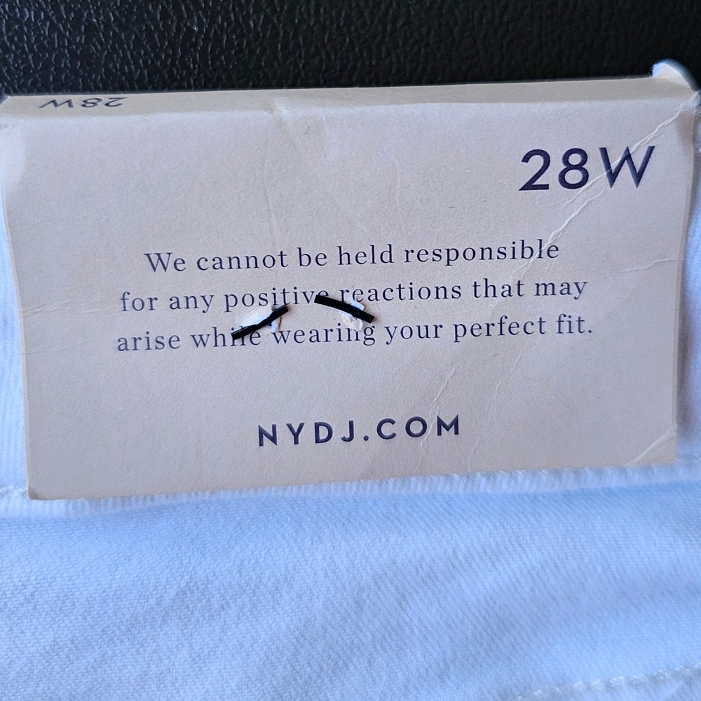 NYDJ Briella Roll Cuff Denim Shorts Optic White Plus Size 28W WCFO2258 NEW - Picture 4 of 8